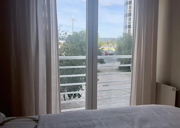 アパート Piso En サダ